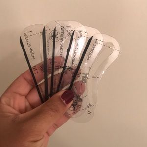 Anastasia Beverly Hills Makeup - Anastasia Beverly Hills Eyebrow Stencil Kit Anastasia Beverly Hills Makeup - Anastasia Beverly Hills Eyebrow Stencil Kit